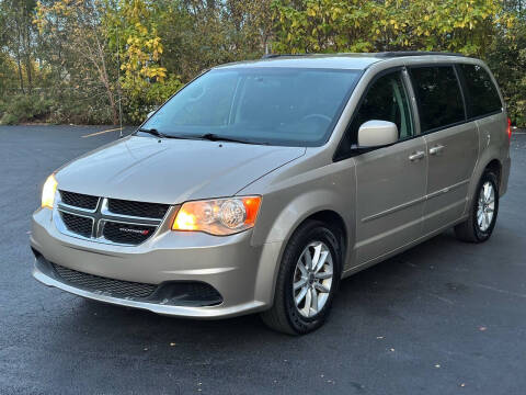 2014 Dodge Grand Caravan for sale at Go Autos in Skokie IL