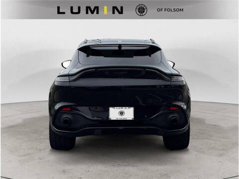 2021 Aston Martin DBX