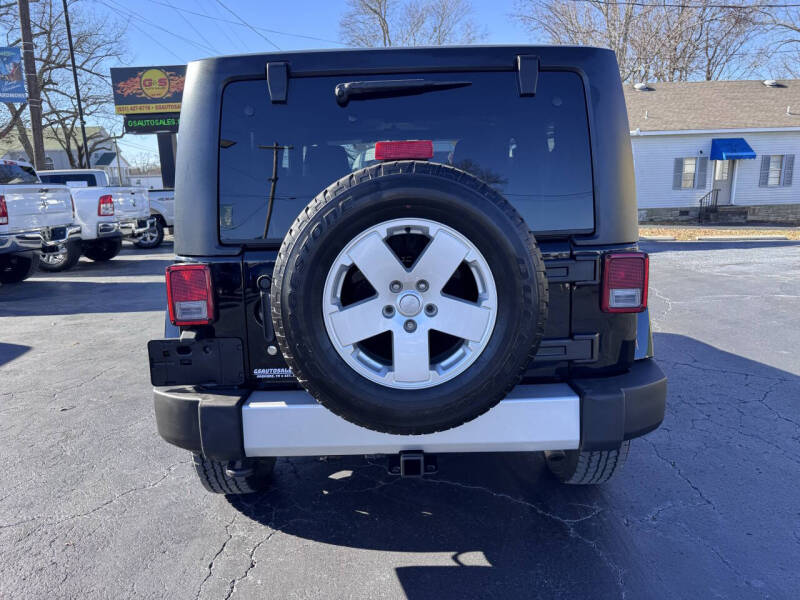 2012 Jeep Wrangler Sahara