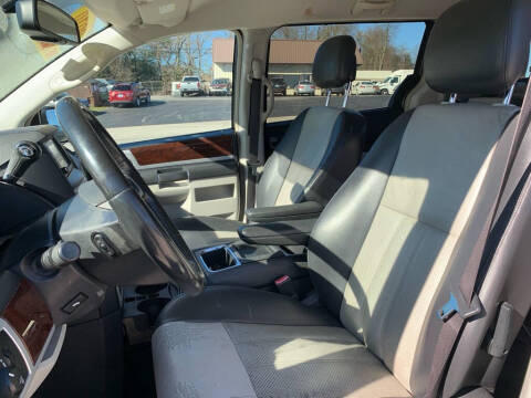 2010 Chrysler Town and Country Touring Plus