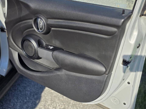 2015 MINI Hardtop 4 Door Cooper