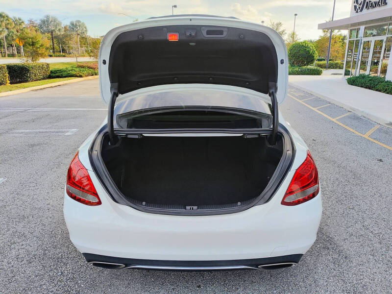 2016 Mercedes-Benz C-Class