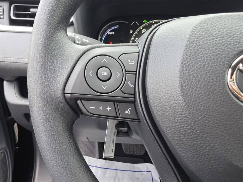 2025 Toyota RAV4 Hybrid LE