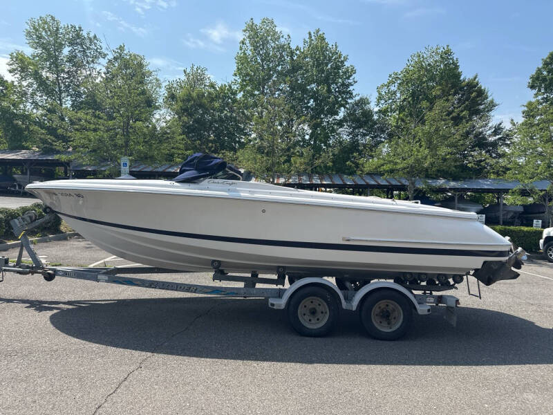 2003 Chris-Craft 22 Launch