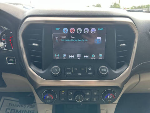 2017 GMC Acadia Denali