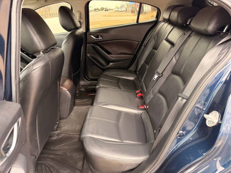 2018 Mazda MAZDA3 Touring