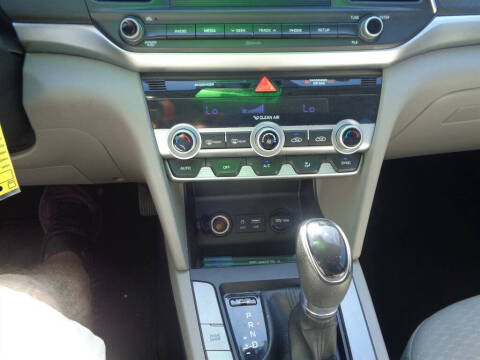 2020 Hyundai Elantra
