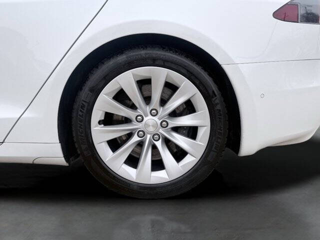 2016 Tesla Model S 75D