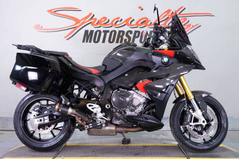 2016 BMW M 1000 XR