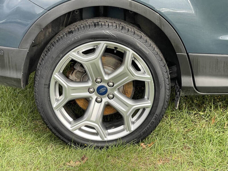 2019 Ford Escape Titanium