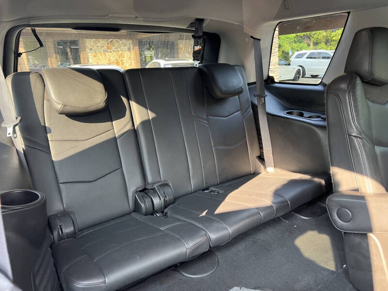 2018 Cadillac Escalade Luxury