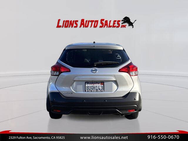 2020 Nissan Kicks S