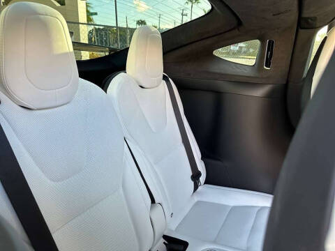 2024 Tesla Model X Plaid