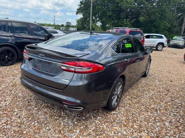 2017 Ford Fusion SE