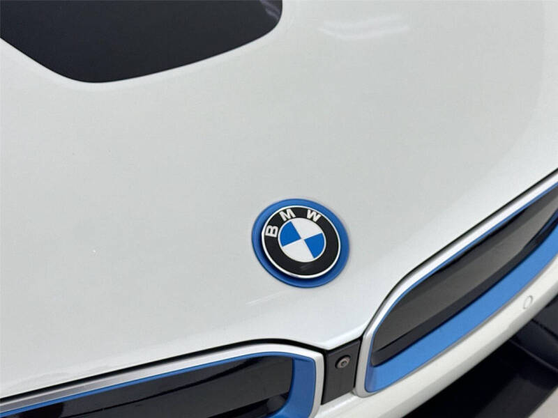 2019 BMW i8