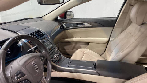 2017 Lincoln MKZ Select