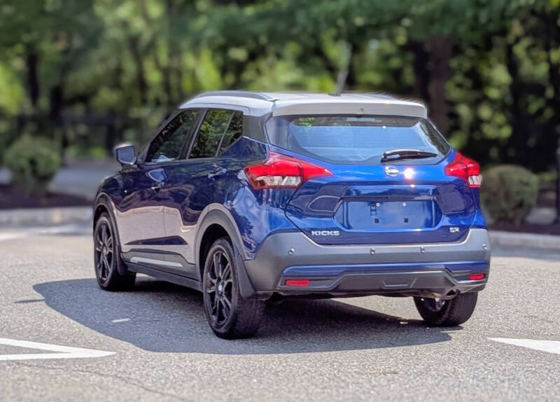2020 Nissan Kicks SR