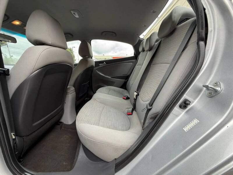 2017 Hyundai Accent Value Edition