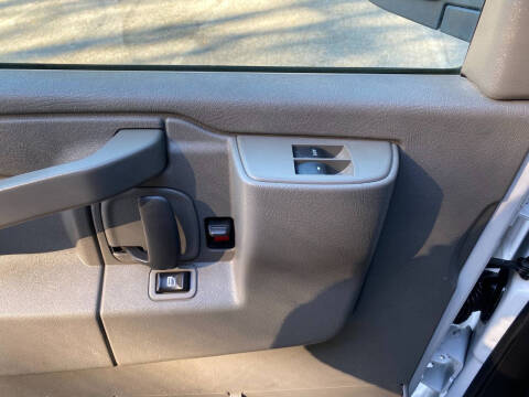 2020 Chevrolet Express 2500