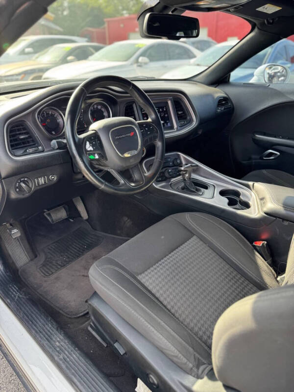2019 Dodge Challenger SXT