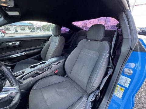 2022 Ford Mustang EcoBoost