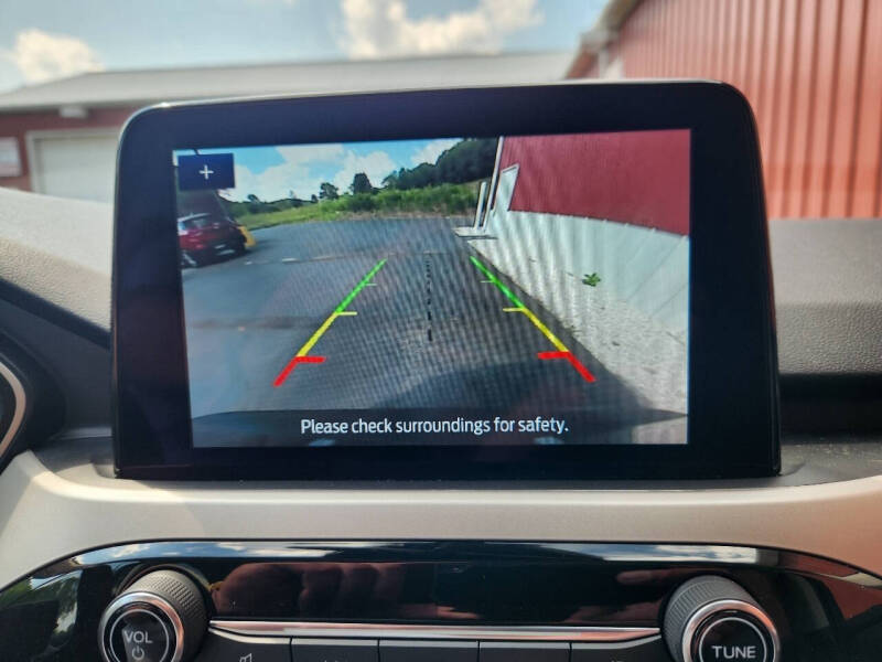2020 Ford Escape SE