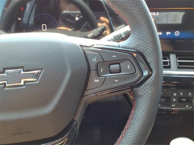 2025 Chevrolet Trax RS