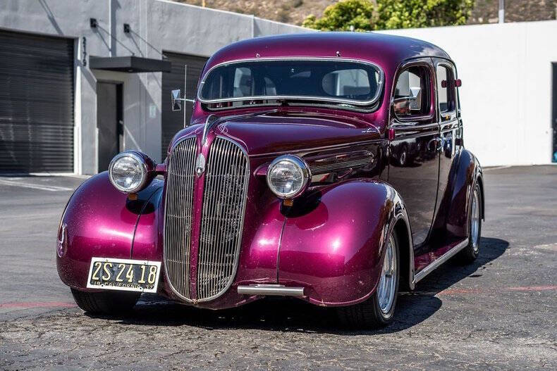 1937 Plymouth Deluxe