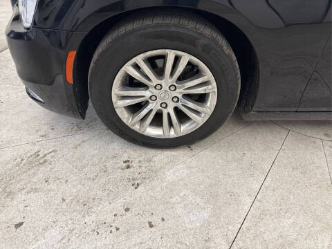 2018 Chrysler 300 Touring