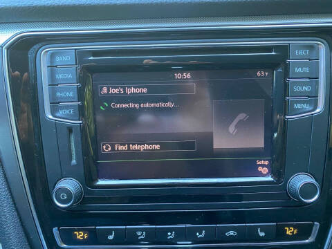 2017 Volkswagen Passat 1.8T R-Line