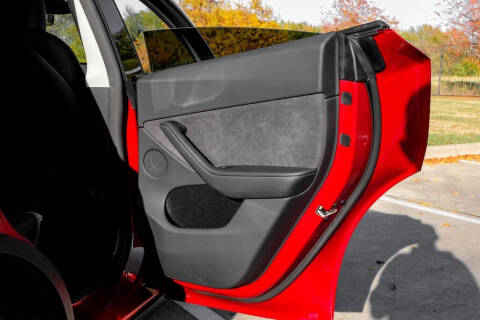 2025 Tesla Model Y Long Range