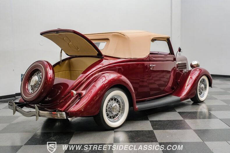 1935 Ford Cabriolet