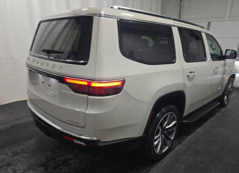 2022 Jeep Wagoneer Series II