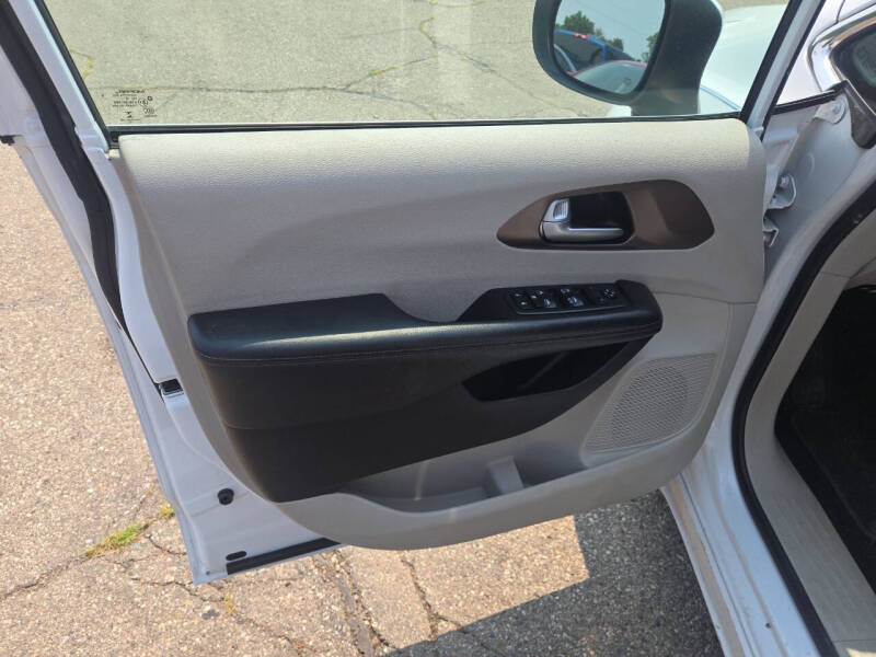 2017 Chrysler Pacifica LX