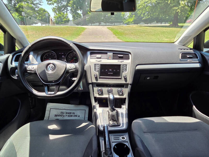 2016 Volkswagen Golf