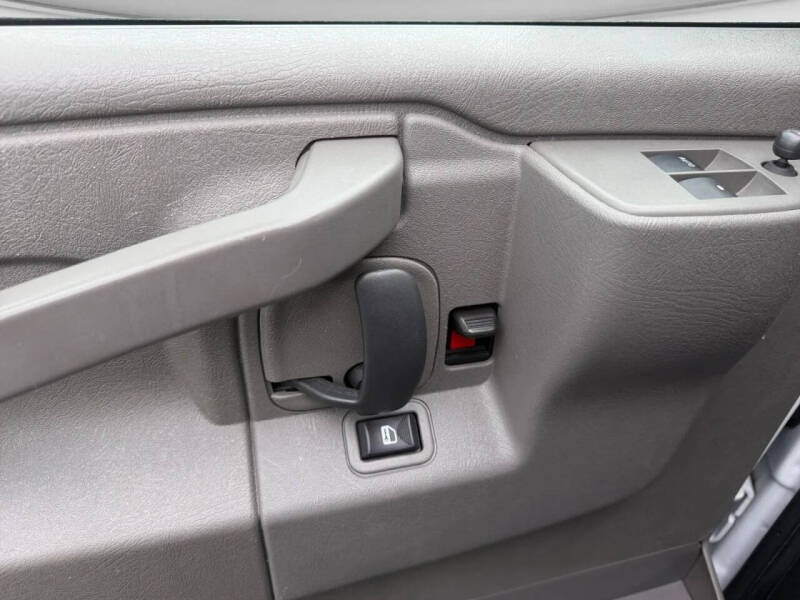 2022 GMC Savana 2500
