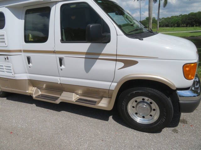 2006 Ford E-Series E-350 SD