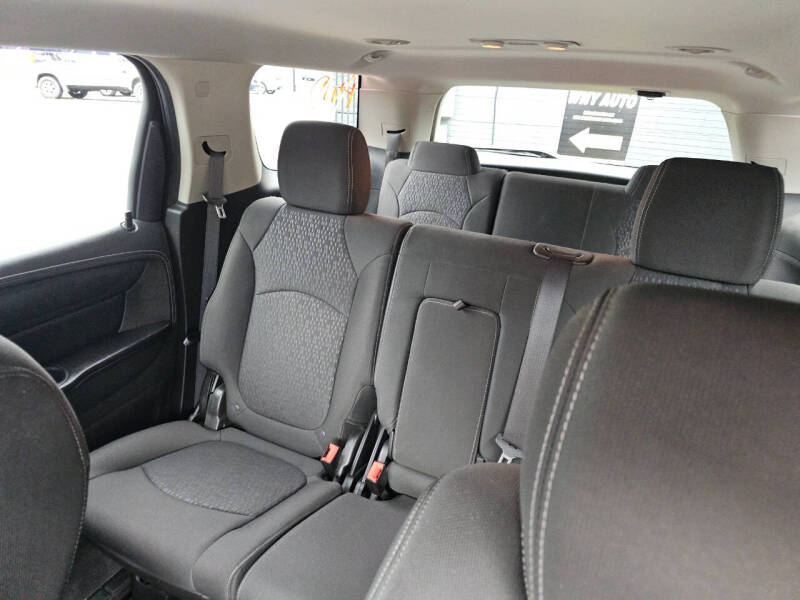 2016 GMC Acadia SLE-1