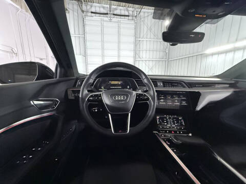 2022 Audi e-tron S quattro Premium Plus