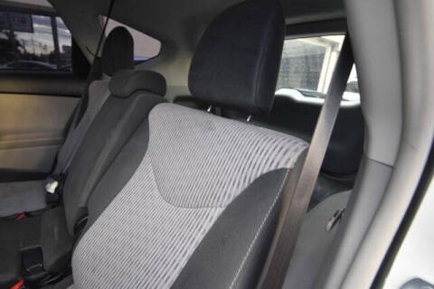 2016 Toyota Prius v Two