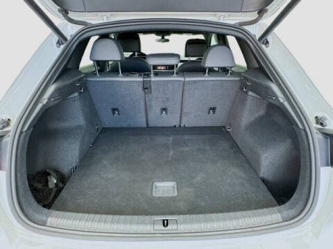 2020 Audi Q3 quattro Premium 45 TFSI