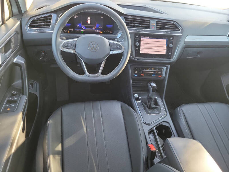 2023 Volkswagen Tiguan SE