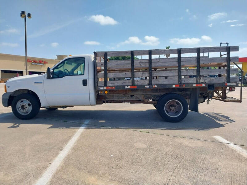 2005 Ford F-350 Super Duty Chassis Cab null photo 8