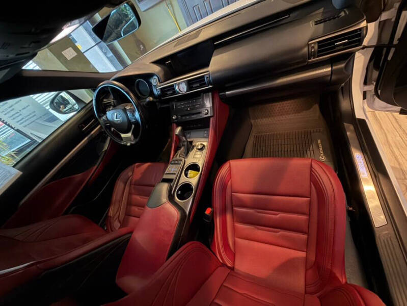 2017 Lexus RC 300