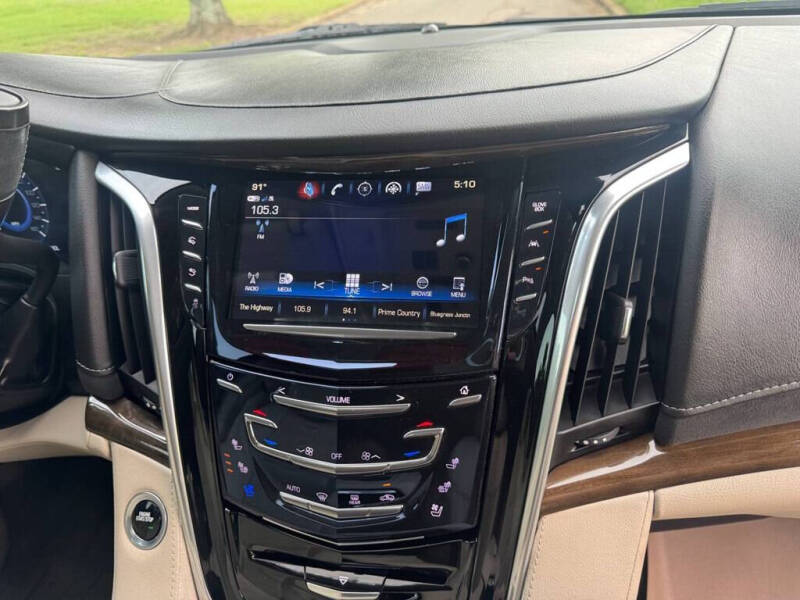 2020 Cadillac Escalade Luxury