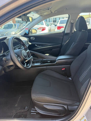 2022 Hyundai Elantra Hybrid Blue