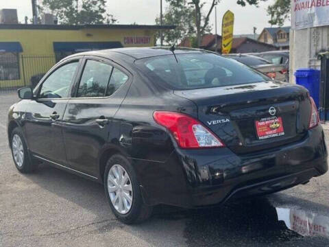 2018 Nissan Versa SV