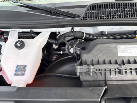 2025 Chevrolet Express 2500