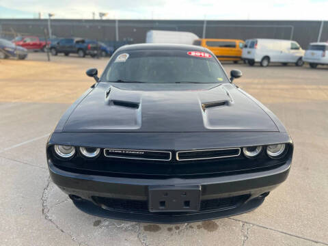 2015 Dodge Challenger SXT