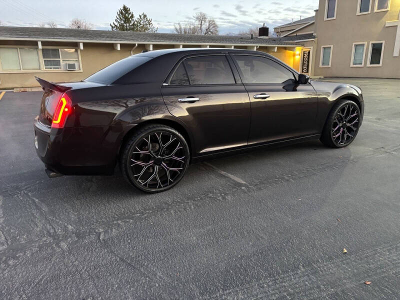 2013 Chrysler 300 C